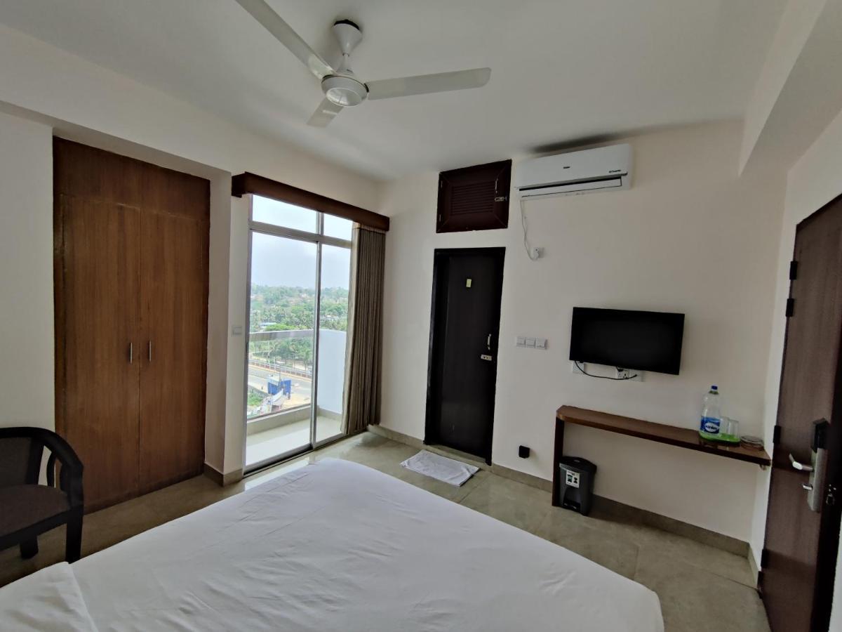 Hotel Sea Moon Cox's Bazar Exteriör bild