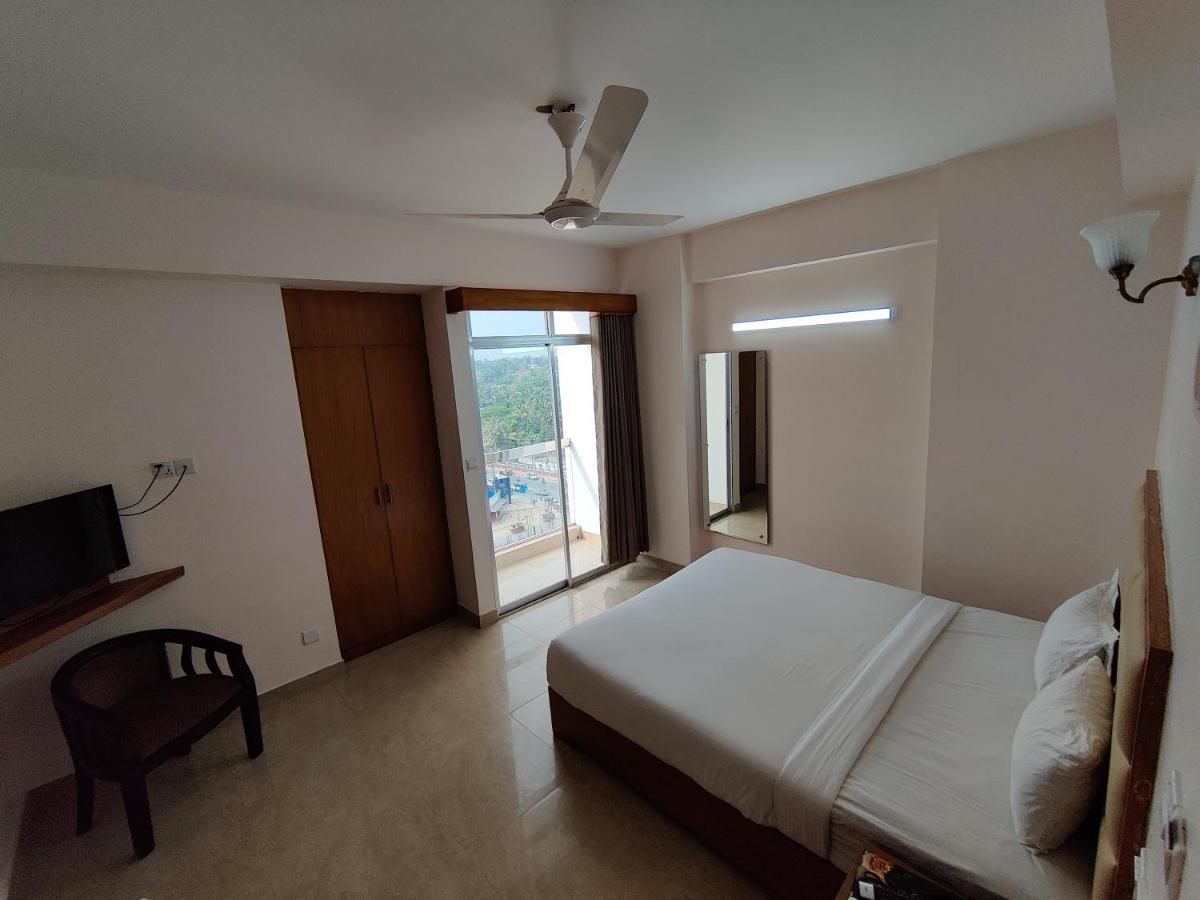 Hotel Sea Moon Cox's Bazar Exteriör bild