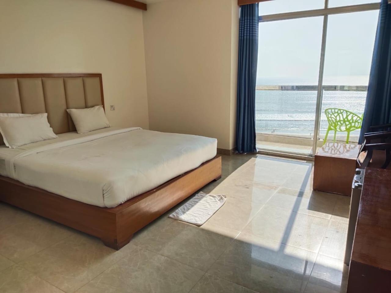 Hotel Sea Moon Cox's Bazar Exteriör bild